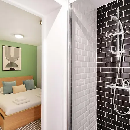 Enchanting 2 Bdr Parisian Appartamento *